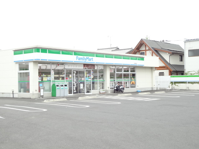 コンビ二：ﾌｧﾐﾘｰﾏｰﾄ 柏南増尾店　1094m