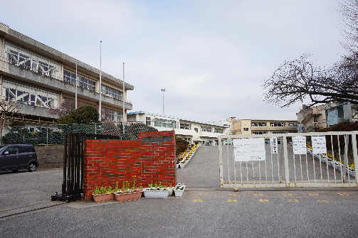小学校：柏市立土小学校　639m