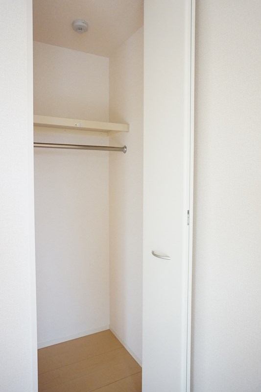 収納：ちょっと小さいですが、奥行があるので結構収納できます