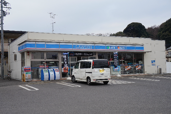 コンビ二：ﾛｰｿﾝ 柏増尾八丁目店　701m