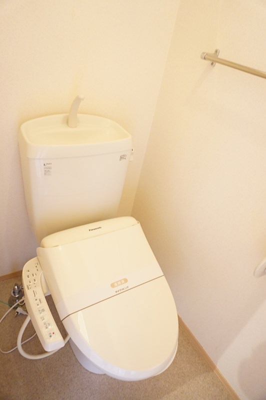 トイレ：きトイレ温水洗浄暖房便座付