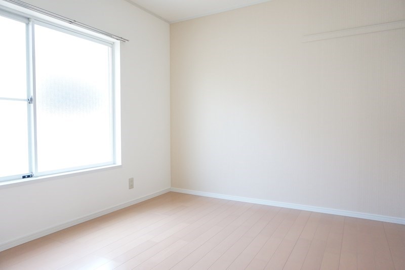 ベッドルーム：明るいお部屋です