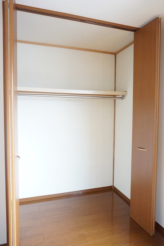 収納：大きめなクローゼット