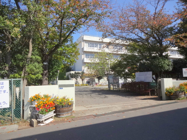 小学校：柏市立増尾西小学校　613m
