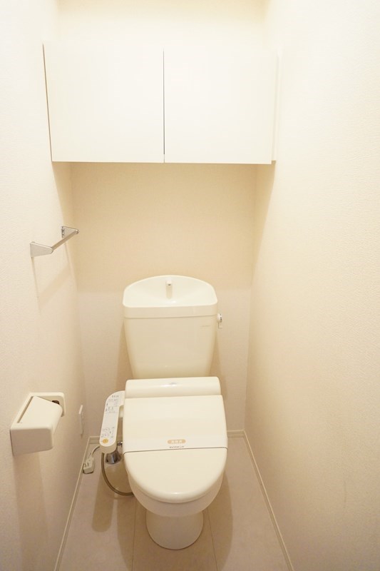 ヴィルヌープⅤ ヴィルヌープⅤ　トイレは１階と２階にあります