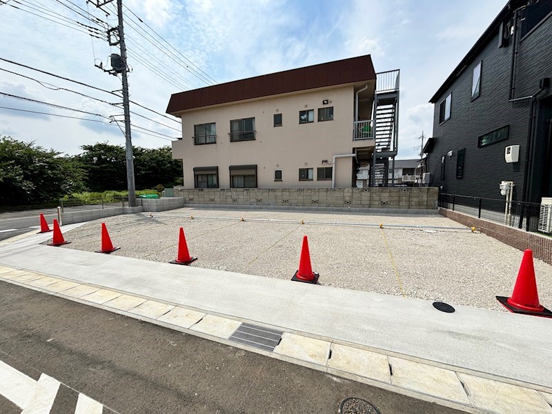 関駐車場 外観