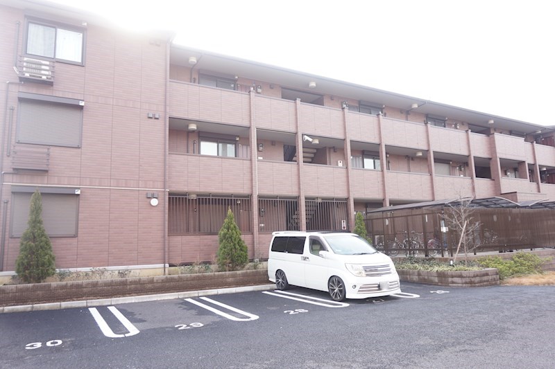 フラッツ酒井根Ⅰ号棟 外観