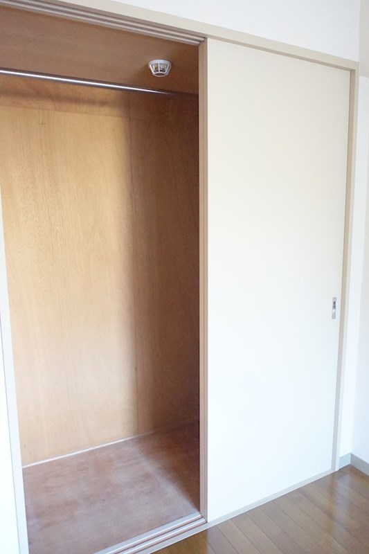 グリーン新柏 ※同アパートの別部屋の参考写真となります。実際は反転タイプ。