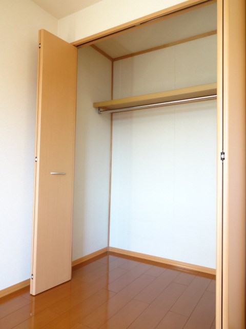 エミネンス ※同アパート別部屋の参考写真です