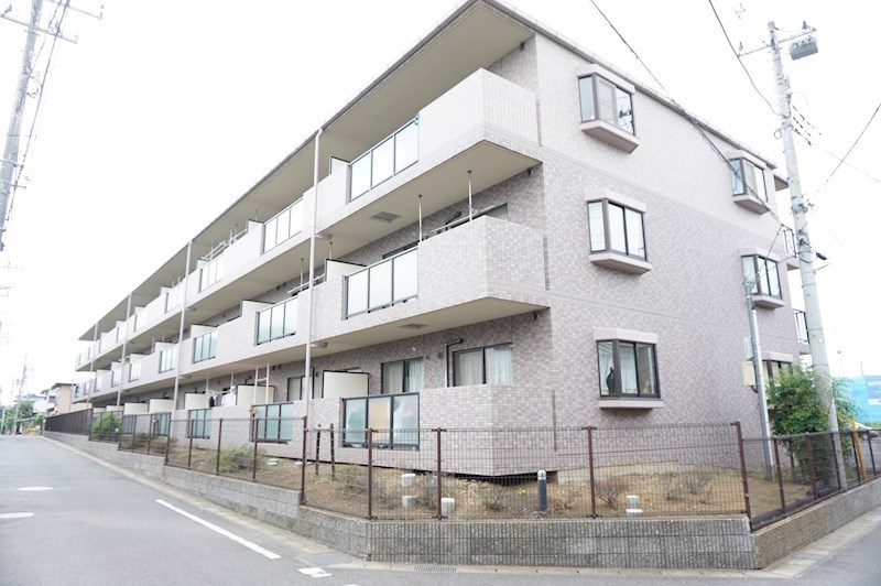 ファミール新柏 外観