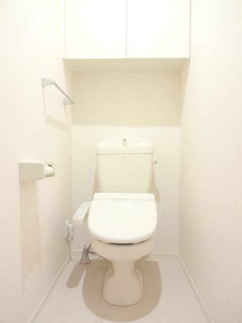 カーザ・ビアンカ ※同アパート別部屋の参考写真となります。