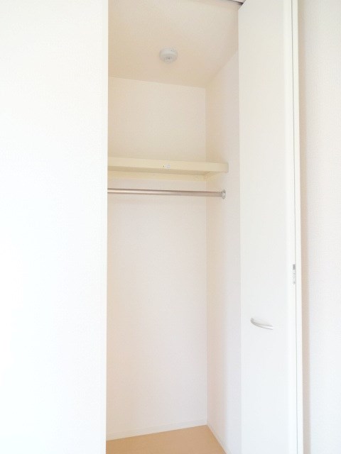 カーザ・ビアンカ ※同アパート別部屋の参考写真となります。