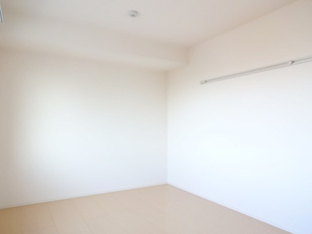 カーザ・ビアンカ ※同アパート別部屋の参考写真となります。