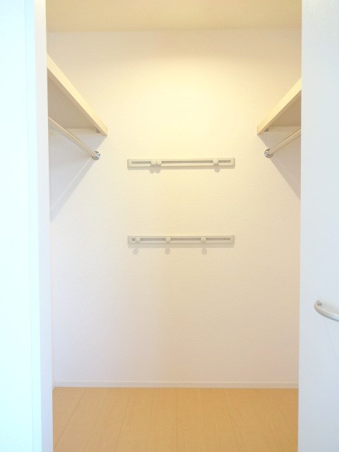 カーザ・ビアンカ ※同アパート別部屋の参考写真となります。