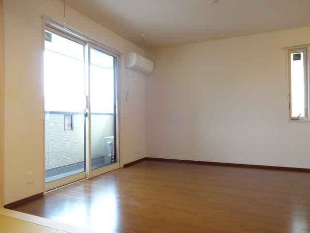 京　Ⅱ ※同アパート別部屋の参考写真です　※実際は反転タイプ