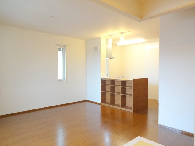 京　Ⅱ ※同アパート別部屋の参考写真です　※実際は反転タイプ