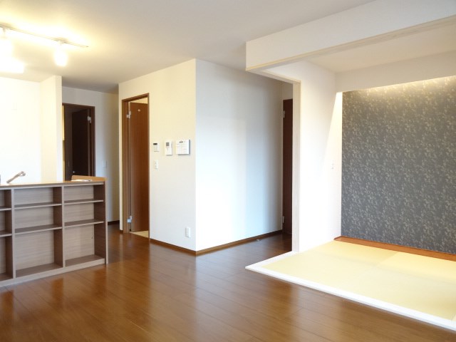 京　Ⅱ ※同アパート別部屋の参考写真です　※実際は反転タイプ