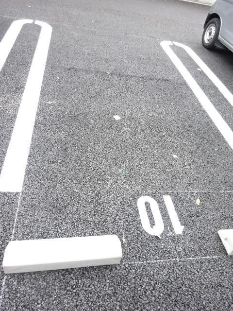 ヒルズ・コート 駐車場