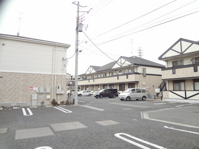 サン・モールⅠ 駐車場