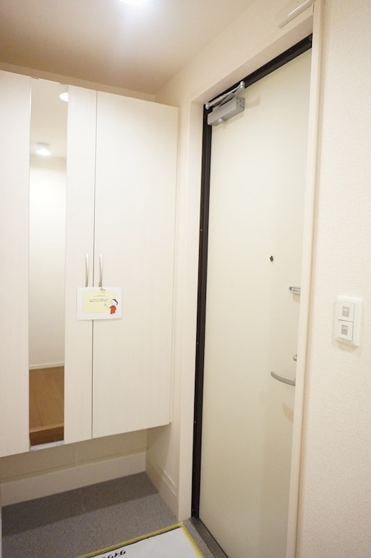 フラッツ酒井根Ⅰ号棟 玄関