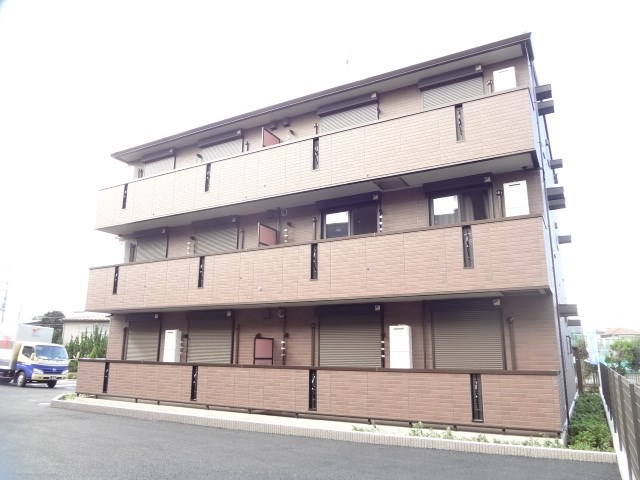 フラッツ酒井根Ⅱ 外観