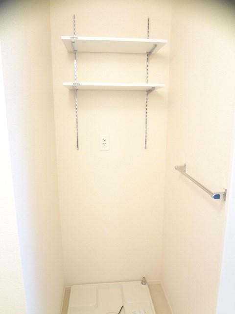 フラッツ酒井根Ⅱ ※同タイプ別部屋の写真となります。