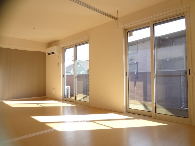 フラッツ酒井根Ⅱ ※同タイプ別部屋の写真となります。
