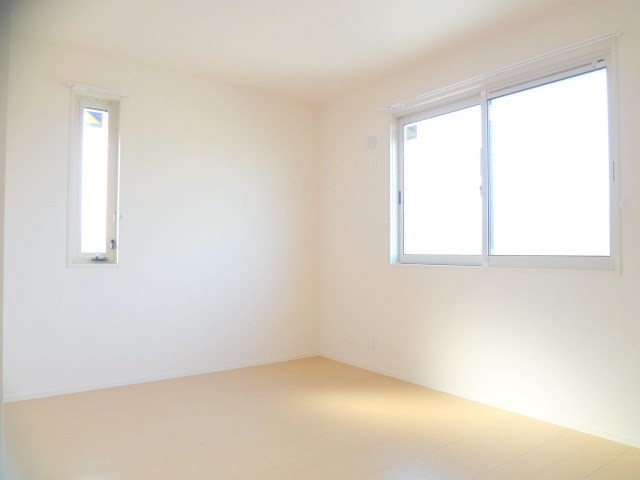 フラッツ酒井根Ⅱ ※同タイプ別部屋の写真となります。