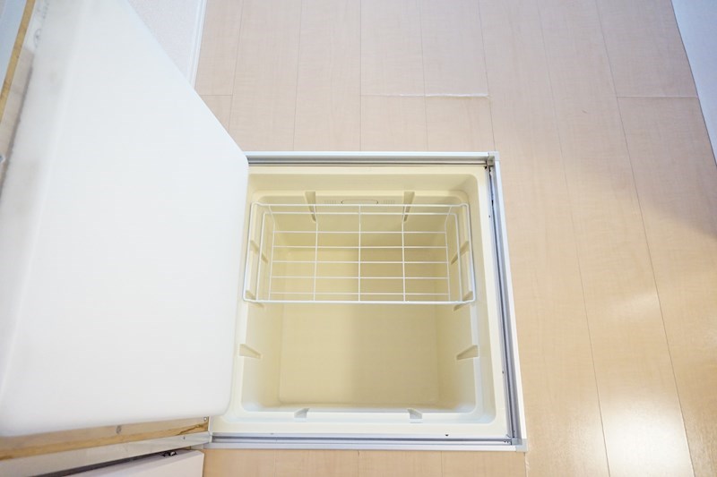 ボナール酒井根Ⅰ ※同アパート別部屋の参考写真です　※1階は床下収納付き