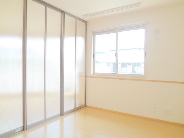 アンベリール ※同アパート別早の参考写真です。実際は反転タイプ
