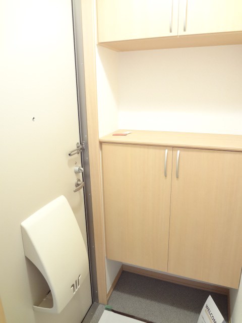アンベリール ※同アパート別早の参考写真です。実際は反転タイプ