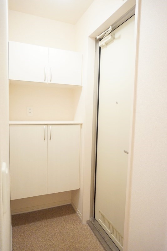コンフォール ※同アパート別部屋の参考写真となります。