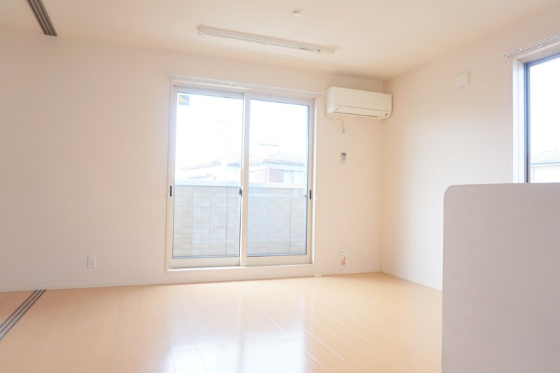 コンフォール ※同アパート別部屋の参考写真となります。