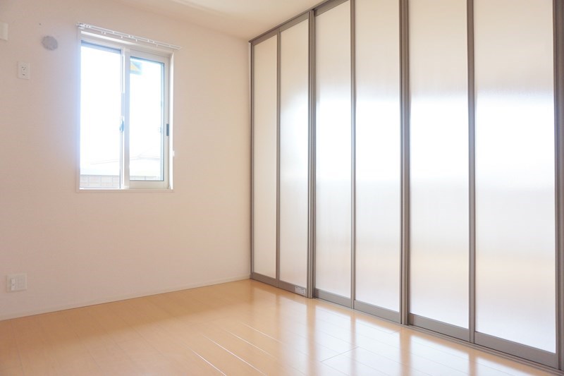 コンフォール ※同アパート別部屋の参考写真となります。