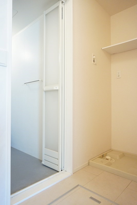 コンフォール ※同アパート別部屋の参考写真となります。