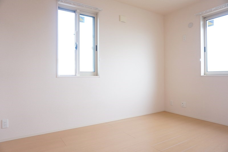 コンフォール ※同アパート別部屋の参考写真となります。
