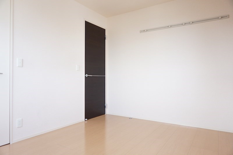 コンフォール ※同アパート別部屋の参考写真となります。