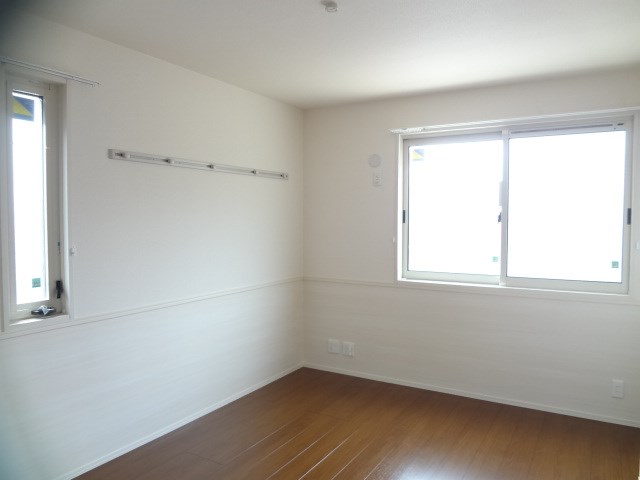 グランドゥール高柳C ※同アパート別部屋の参考写真です。
