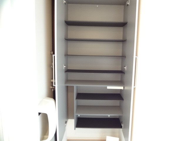 グランモアA ※同アパート別部屋の参考写真です。　※実際は反転タイプ