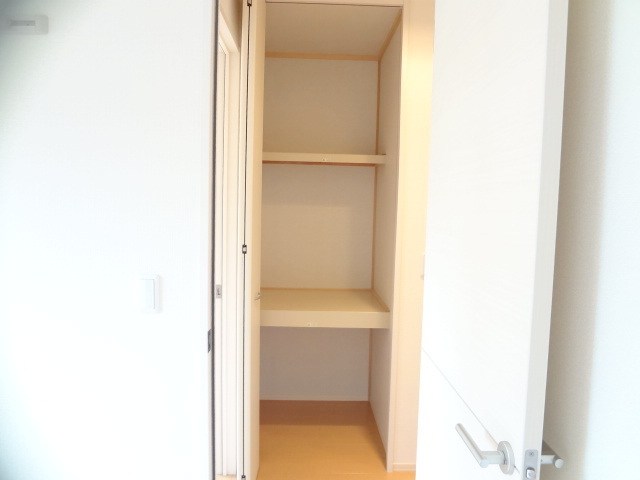 グランモアA ※同アパート別部屋の参考写真です。　※実際は反転タイプ