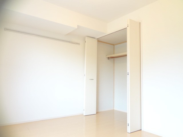 グランモアA ※同アパート別部屋の参考写真です。　※実際は反転タイプ