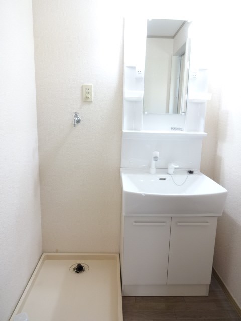 クレール新柏 ※同アパート別部屋の参考写真です。実際は反転タイプ