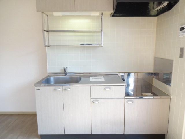 クレール新柏 ※同アパート別部屋の参考写真です。実際は反転タイプ
