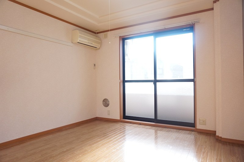 ピアリープレイス ※同アパート別部屋の参考写真です。