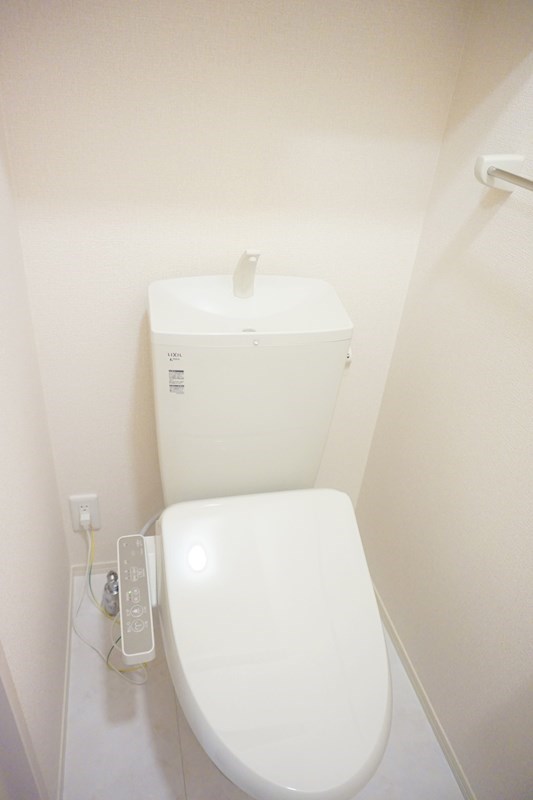 セジュールⅦ ※同アパート別部屋の参考写真です　※実際は反転タイプ