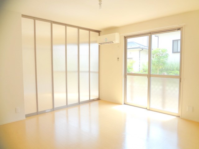 メゾンブロンシュ ※同アパート別部屋の参考写真です。