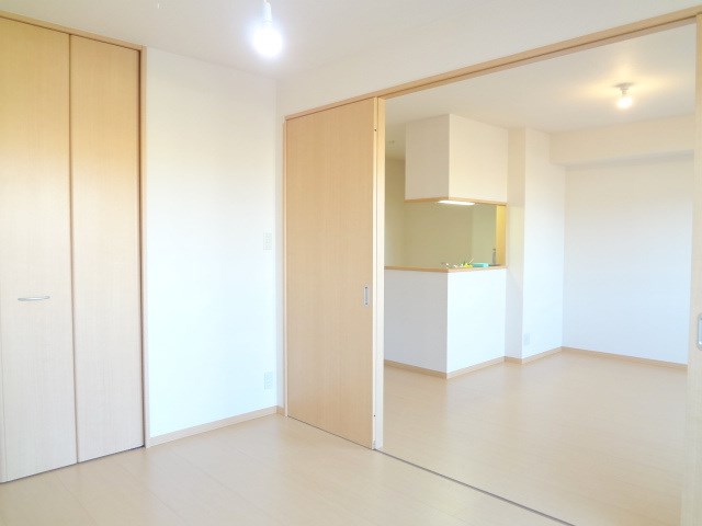 フォースリンロード ※同アパート別部屋の参考写真です。