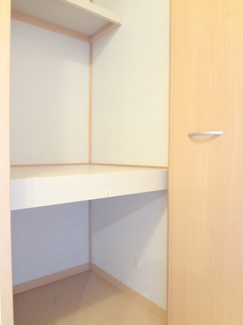 フォースリンロード ※同アパート別部屋の参考写真です。